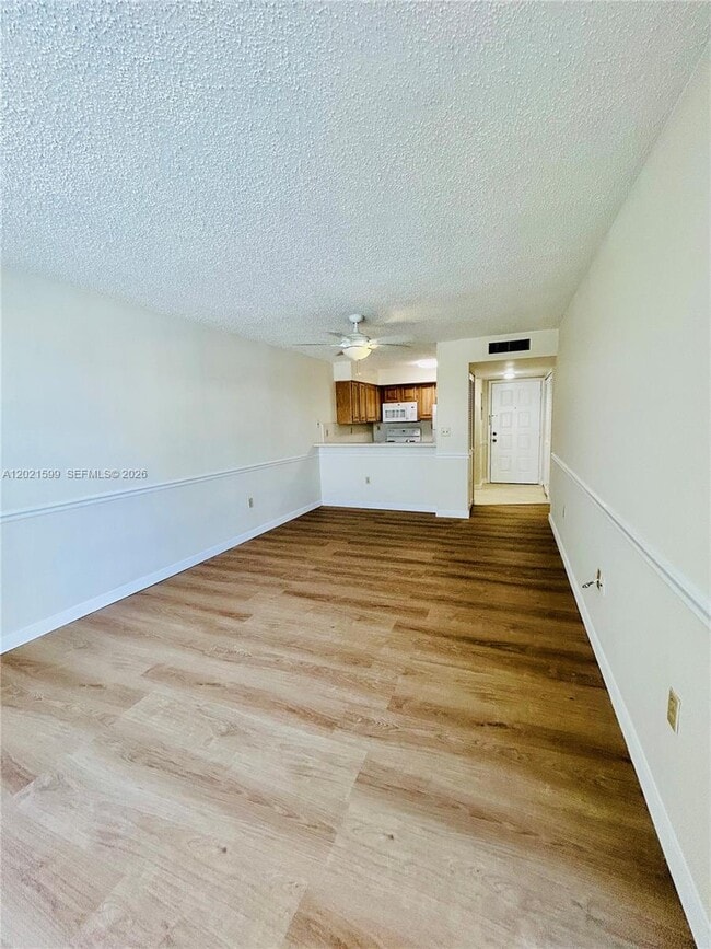 Foto del edificio - 1280 S Alhambra Cir