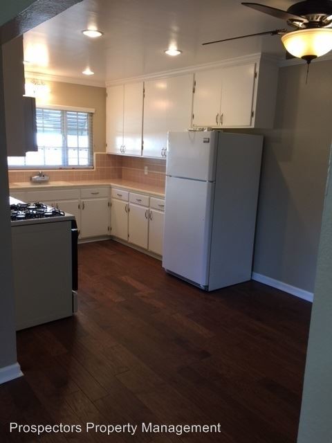 Building Photo - 2 br, 1 bath House - 334 Camille Ct #A