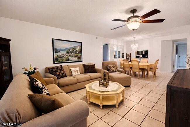 Foto del edificio - 7719 Jewel Ln