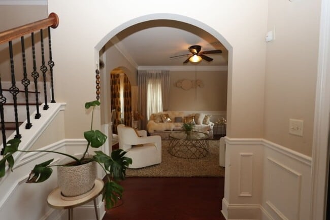 Building Photo - 2 Story Brick Front Home in Snellville