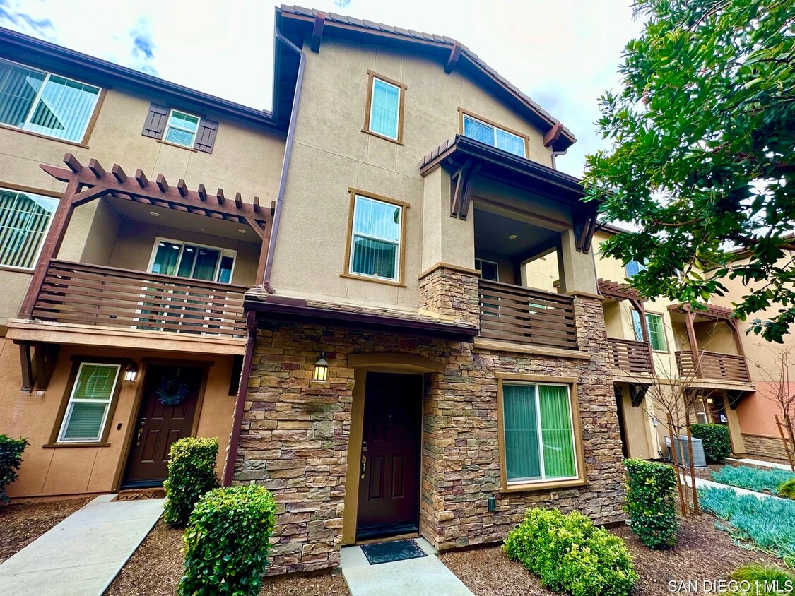 2710 Sparta Rd, Chula Vista, CA 91915 Townhome Rentals in Chula Vista
