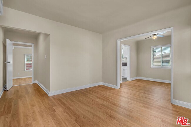 Foto del edificio - 1200 N Marlborough Ave