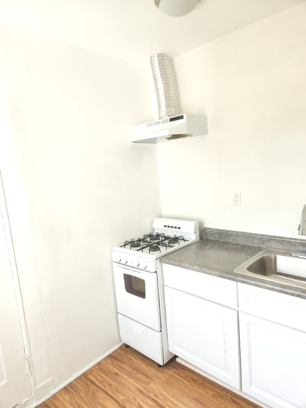 Building Photo - 2032 Vista Del Mar Ave