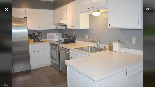 Building Photo - 3 br, 2 bath Townhome - 10380 Balsam Lane