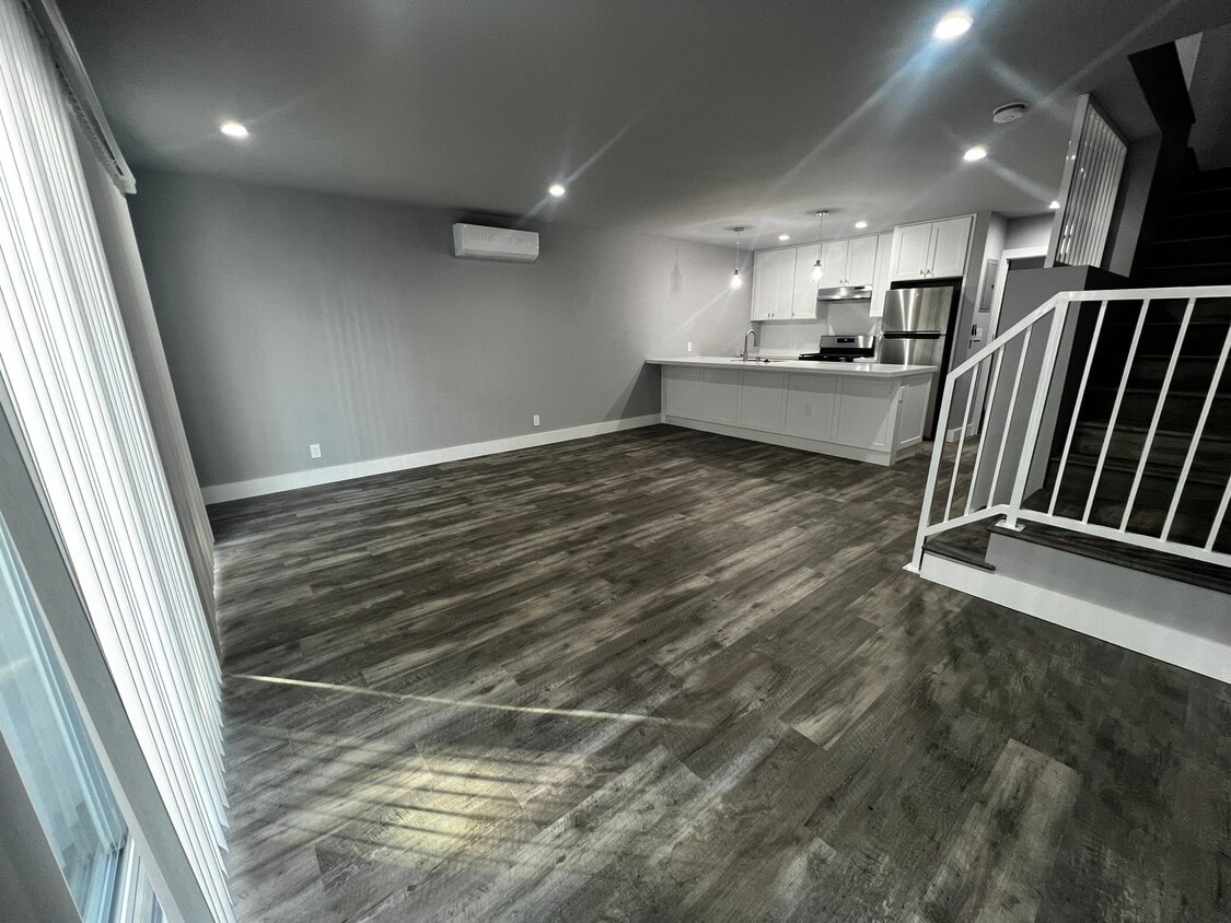 Westwood Manor Apartments in Torrance, CA