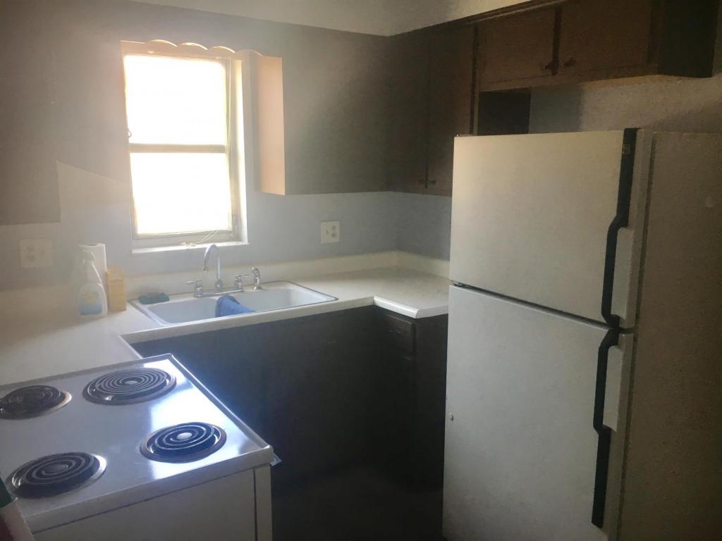 Foto principal - 2425 Albany St