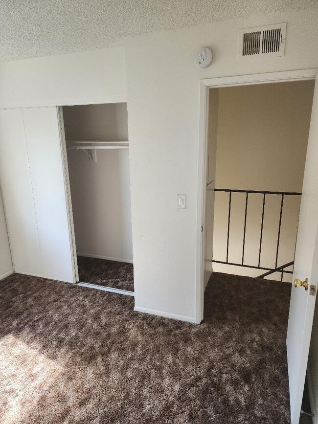 Foto del edificio - 4813 Terrace Ave