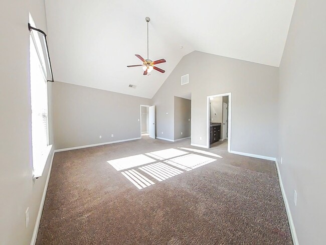 Foto del edificio - 3 Bedroom 2.5 Bath in Crawford Creek