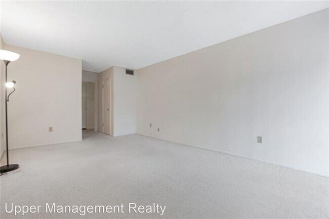 Building Photo - 1 br, 1 bath House - 832 S. Clearview Pkwy...