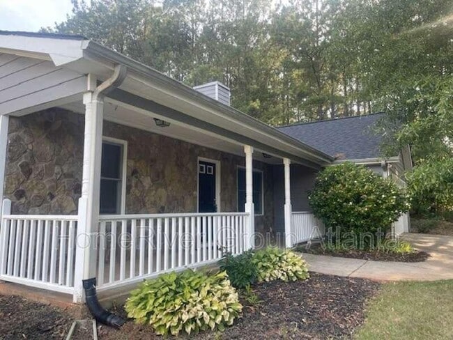 Building Photo - 205 Mills Dr