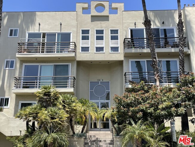 Foto del edificio - 11949 Goshen Ave