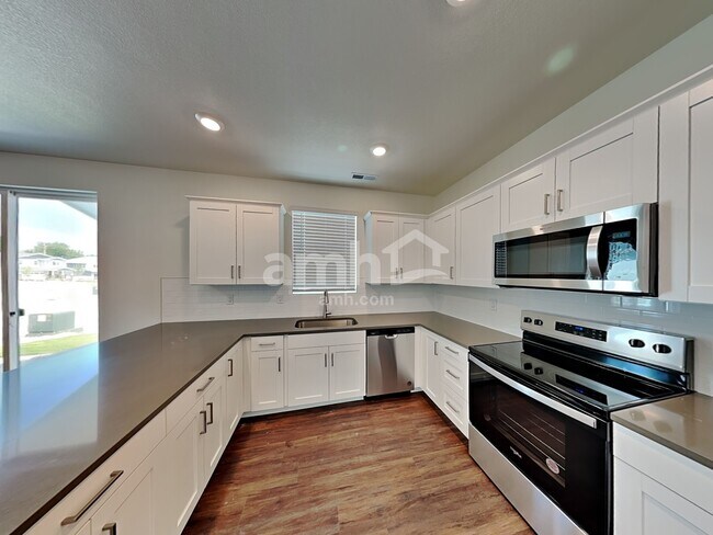 Foto del edificio - 818 S Oak St