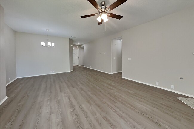 Foto del edificio - 6715 Atasca S Ct