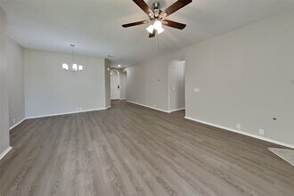 Building Photo - 6715 Atasca S Ct
