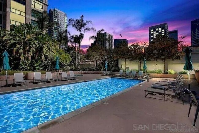Foto del edificio - 1199 Pacific Hwy