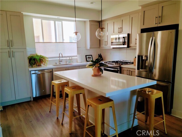 Foto del edificio - 10714 Bloomfield St