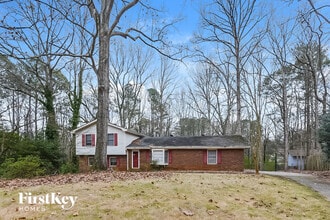 Building Photo - 2661 Oxbow Way SW