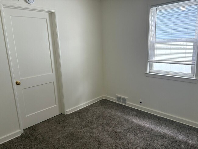 Foto del edificio - 611 N Michigan Ave