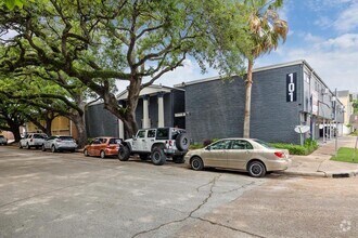 Building Photo - 101 Avondale St