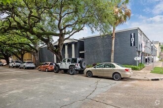 Building Photo - 101 Avondale St