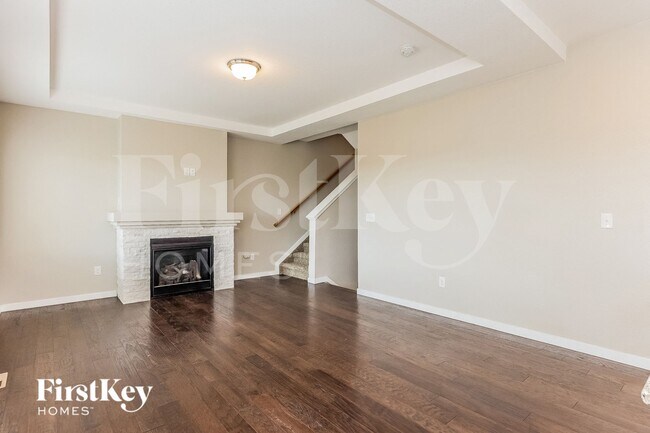 Foto del edificio - 6721 Shadow Star Dr