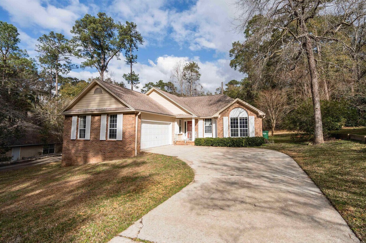 1764 Folkstone Rd, Tallahassee, FL 32312 House Rental in Tallahassee