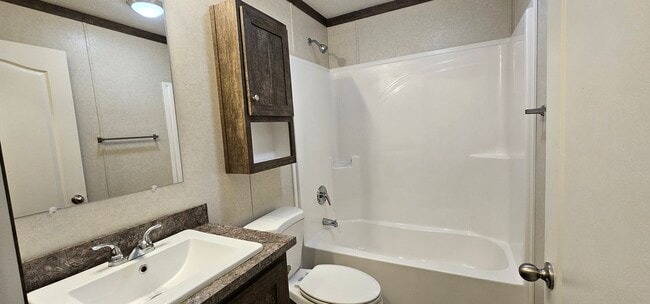 Building Photo - 56 Birch Ct