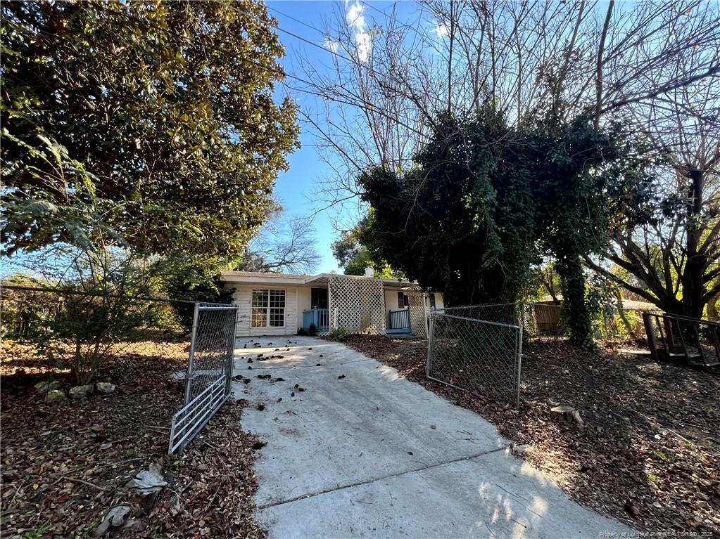 Foto principal - 1602 Crescent Dr