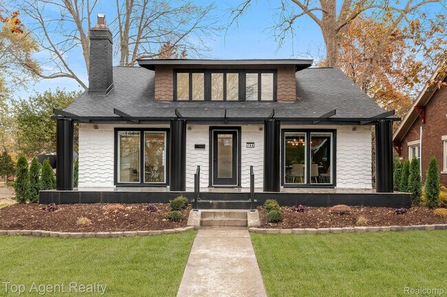 Foto del edificio - 784 Barrington Rd