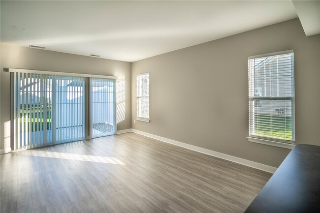 Building Photo - 39 Allandale Dr