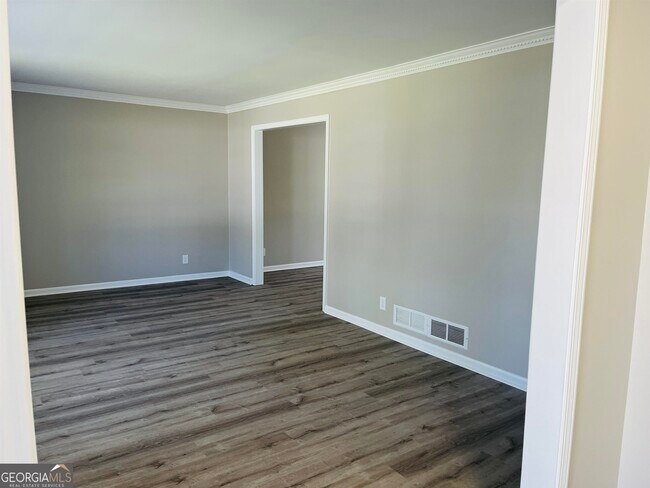 Foto del edificio - 216 S Rockborough Ct