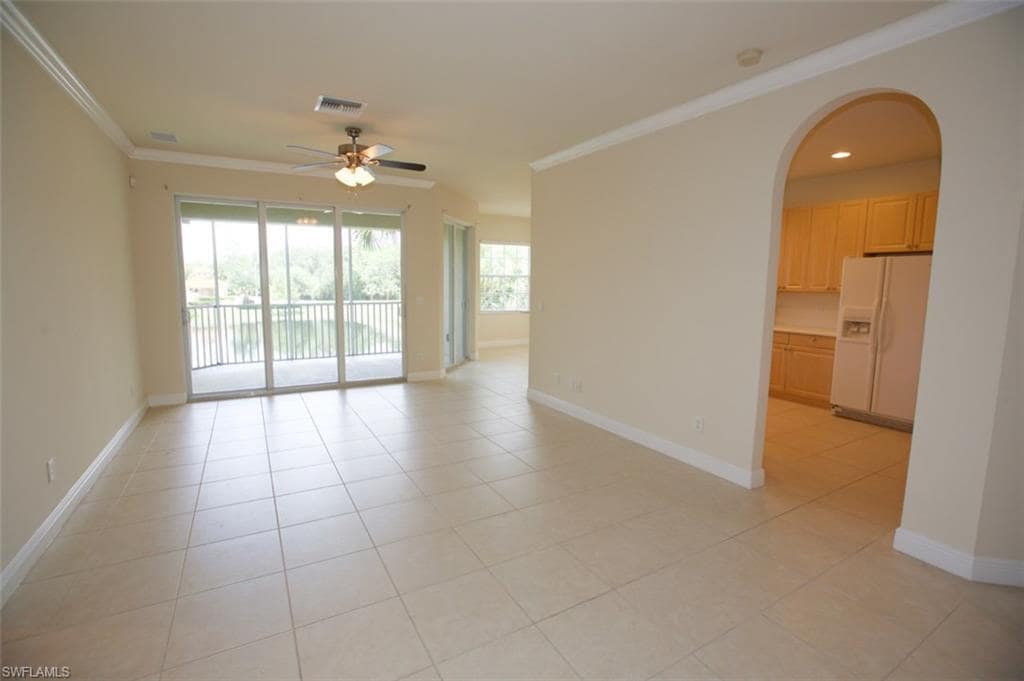 Primary Photo - 5560 Berkshire Dr