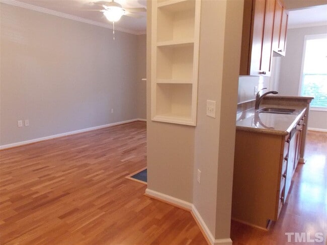 Building Photo - 8021 Allyns Landing Way