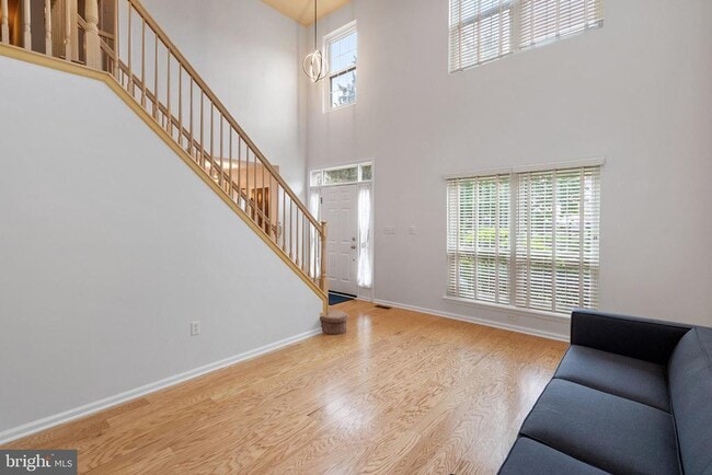 Building Photo - 412 Pebble Creek Ct