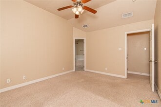 Building Photo - 1401 Saxon Cir
