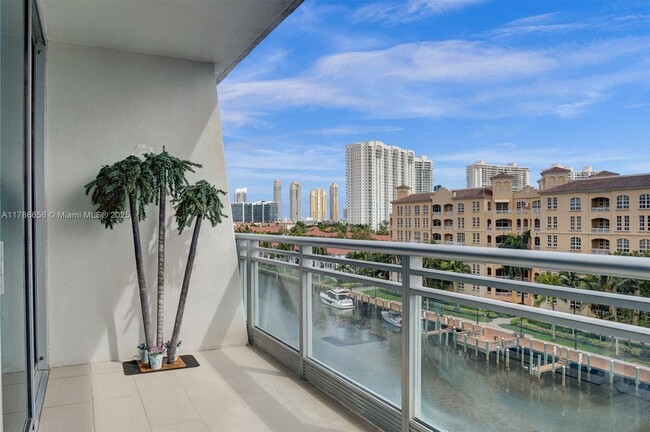 Foto del edificio - 2950 NE 188th St