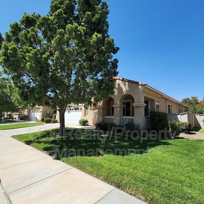 Foto del edificio - 28650 Shady Brook Dr