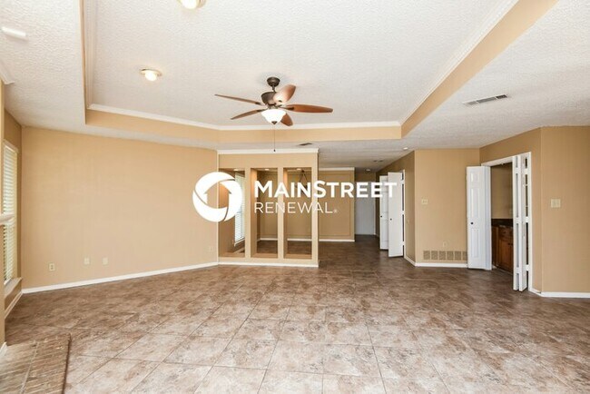 Foto del edificio - 4 Bedroom Pet-Friendly Home in Arlington, TX with Main Street Renewal