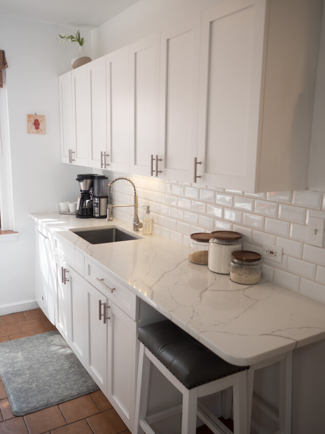 192 Garth Rd Unit 5M - 192 Garth Rd