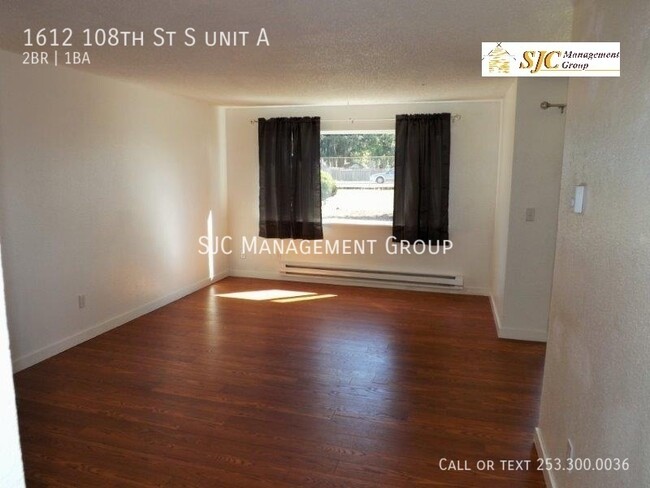 Building Photo - 2 bedroom 1 bath apartment for rent Tacoma...