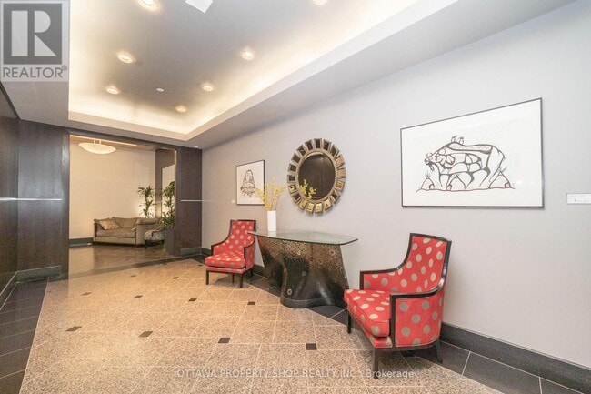 Photo du bâtiment - 700-700 Sussex Dr