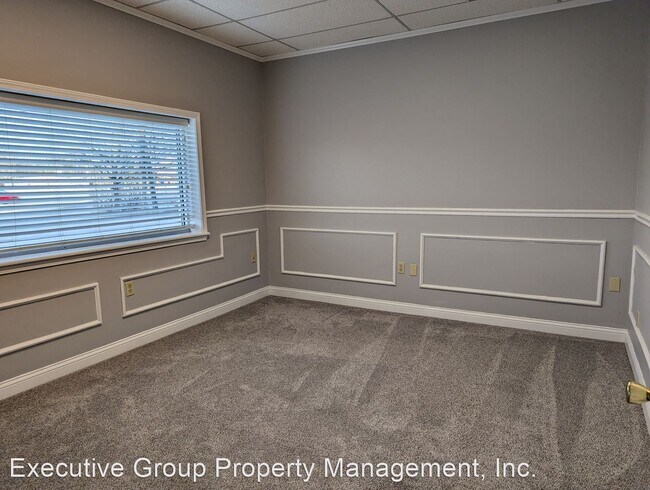 Building Photo - Studio, 2 bath House - 824 S. DIXIE HIGHWAY