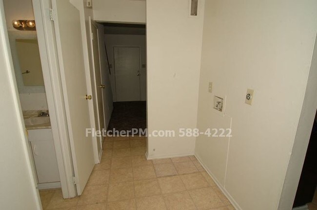 Foto del edificio - 2116 Scotty Ct
