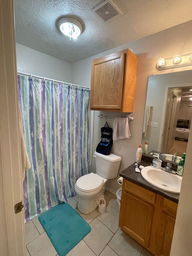 Foto del edificio - 1717 M.L.K. Jr Blvd