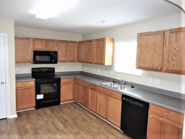 Foto del edificio - 3109 Skybrook Ln