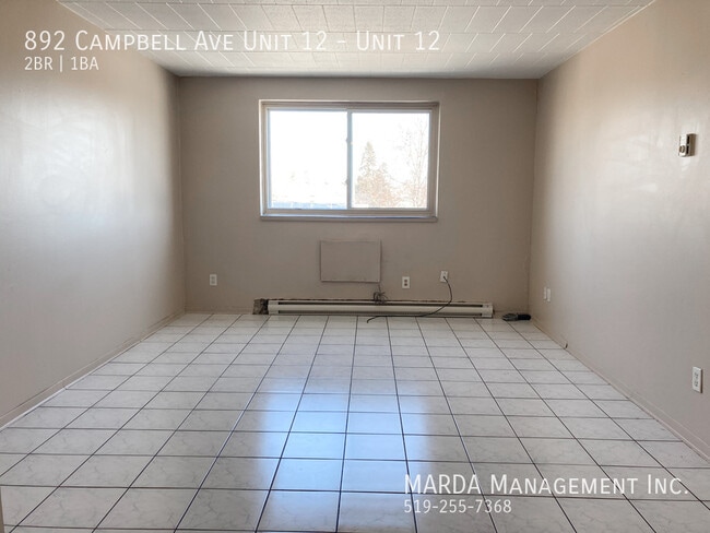 Building Photo - SPACIOUS 2 BED/1 BATH APT ON CAMPBELL + HYDRO