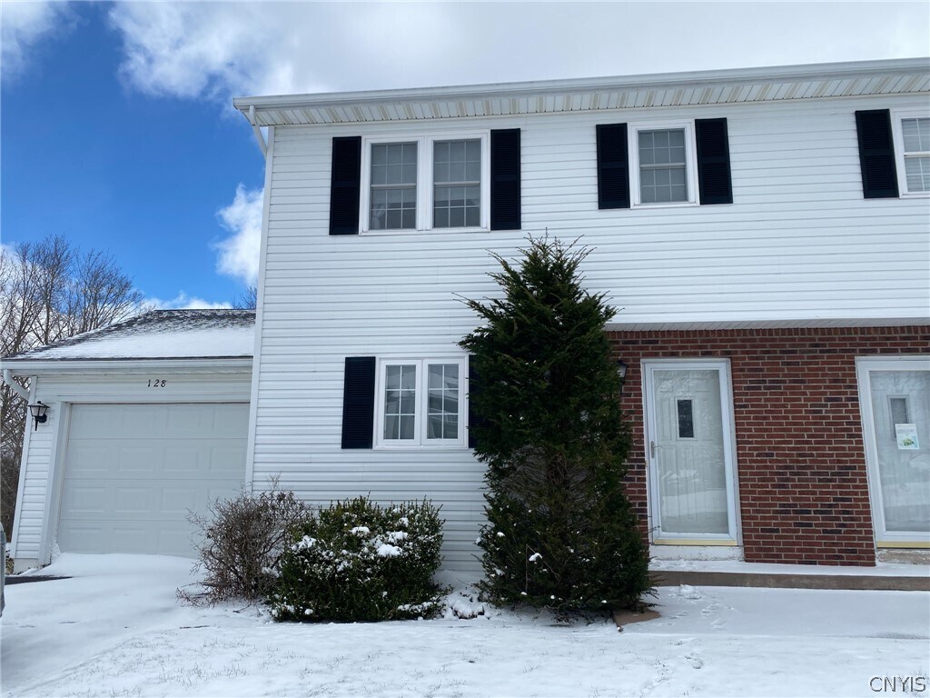 128 Hagan Cir, Oneida, NY 13421 Townhome Rentals in Oneida NY