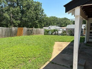 7861 Madison Dr