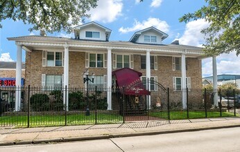 Building Photo - 2507 Montrose Blvd