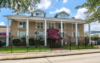 Building Photo - 2507 Montrose Blvd